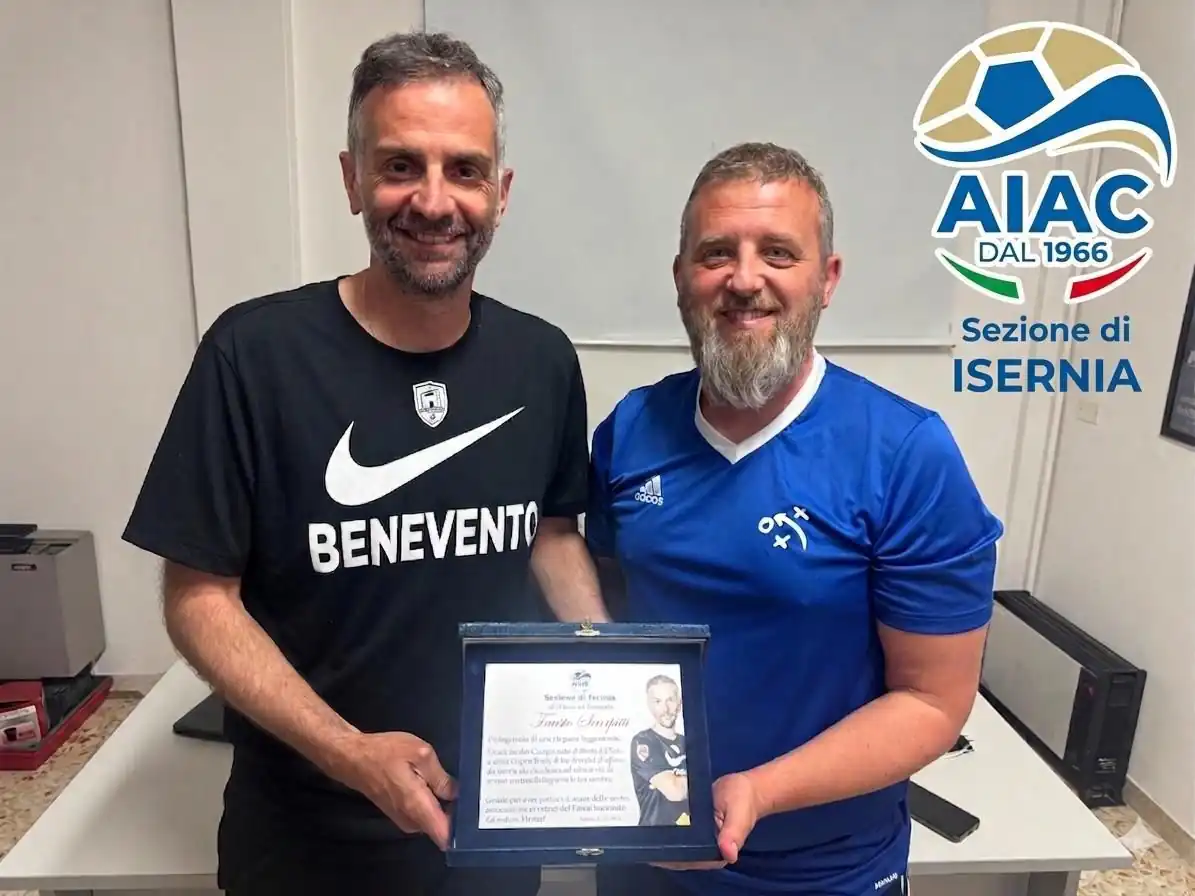 Eccellenza Molisana sul Tetto del Futsal: L’AIAC Isernia Celebra Mister Fausto Scarpitti