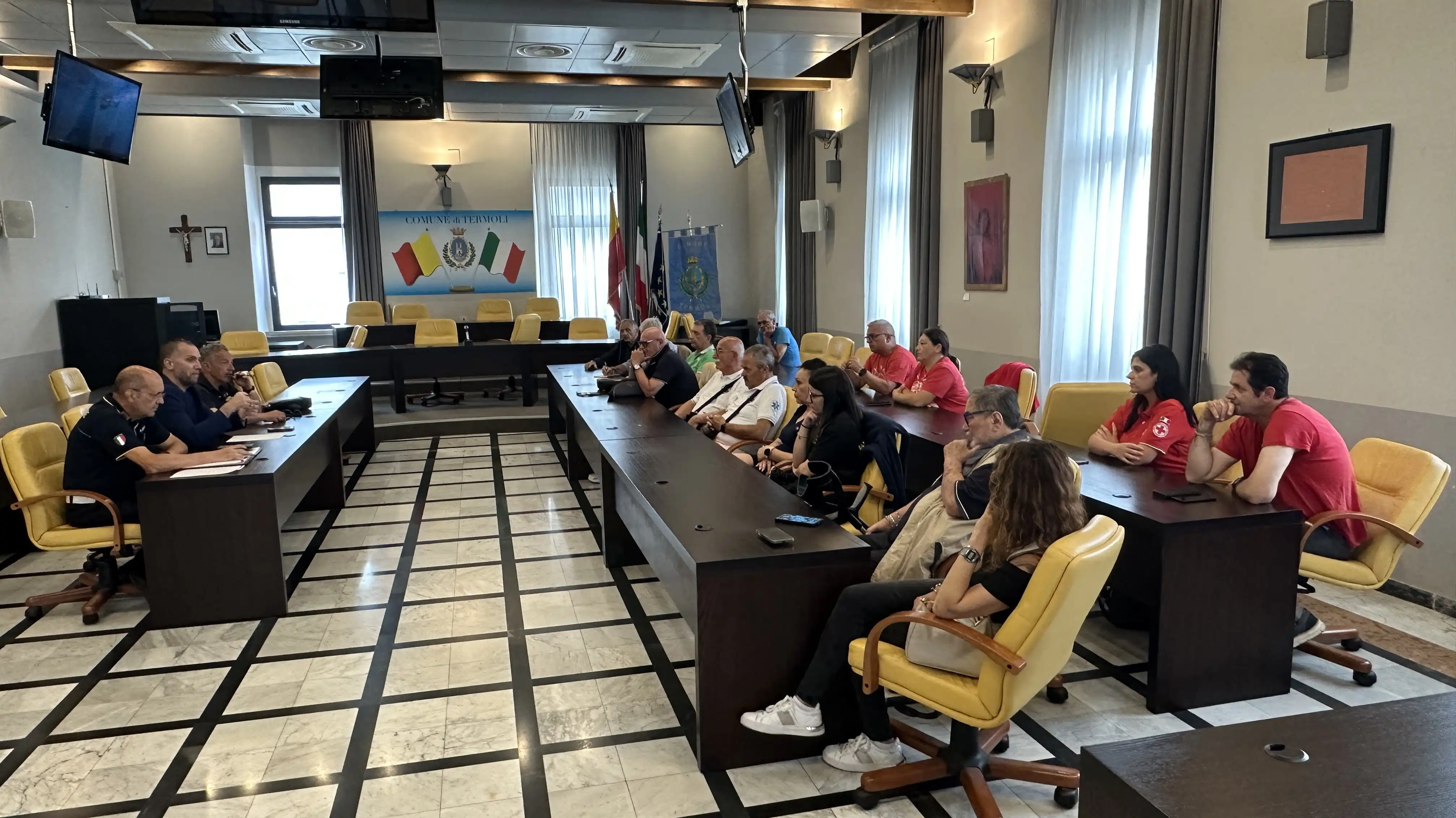Termoli, via alla stagione estiva. Il Comune incontra le associazioni di Protezione Civile