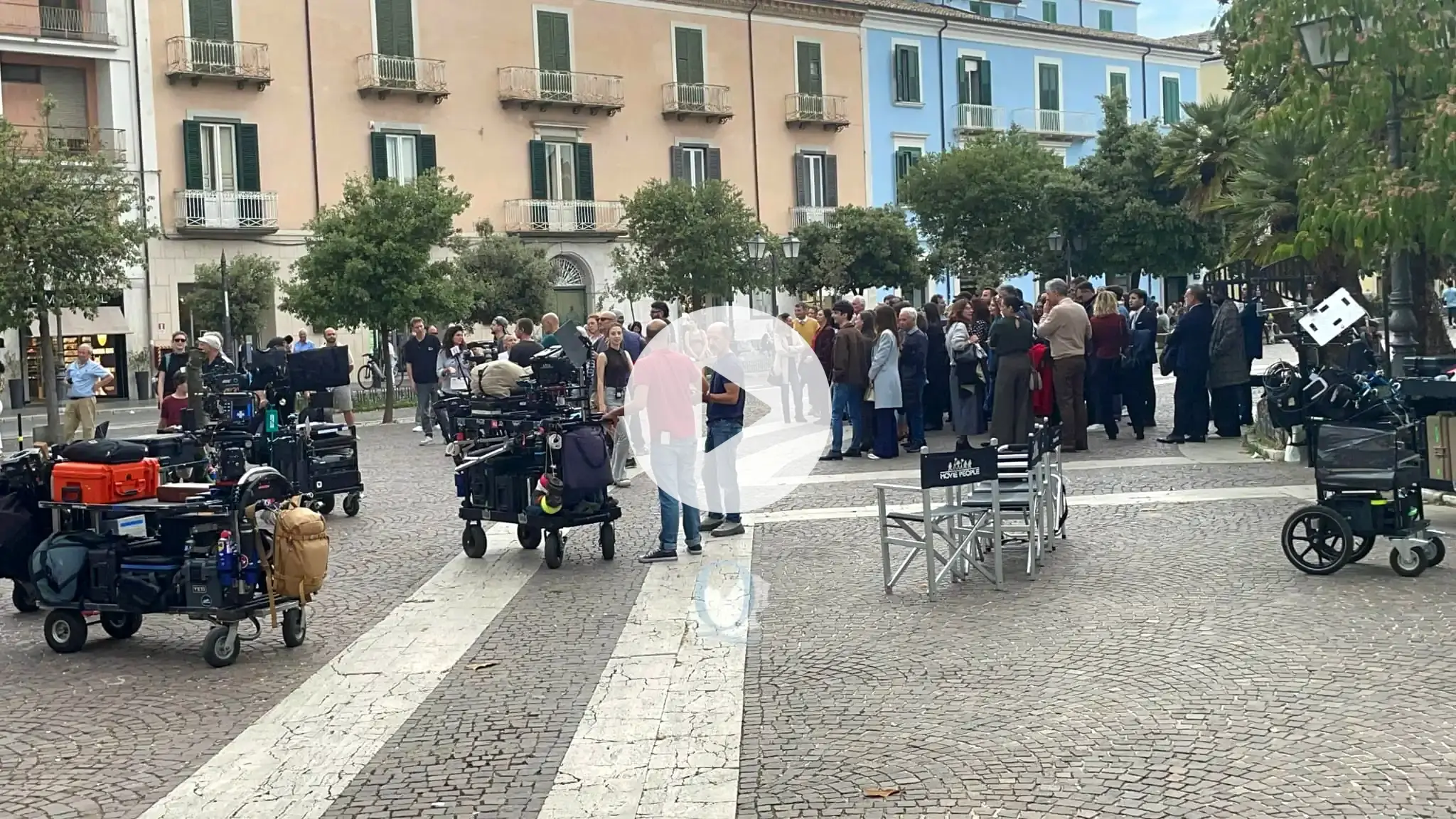 Campobasso, ciak in piazza per "Salute!", il film con Antonio Albanese e Virginia Raffaele