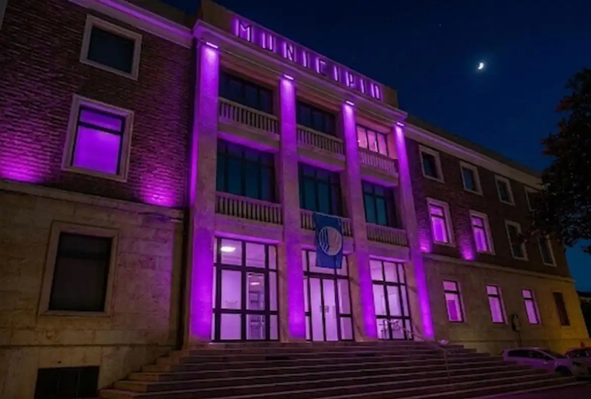 Giornata mondiale della sclerosi sistemica, il Comune di Termoli illuminato di viola
