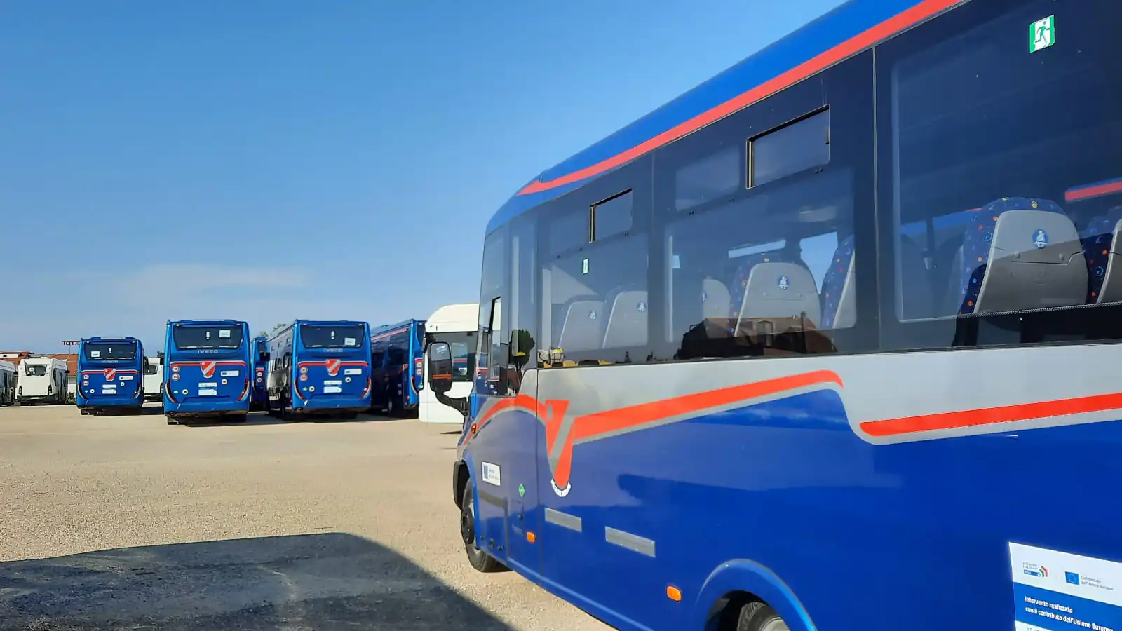 Trasporto, Fanelli: «Sei mesi dopo l’acquisto, 75 autobus sono ancora fermi»