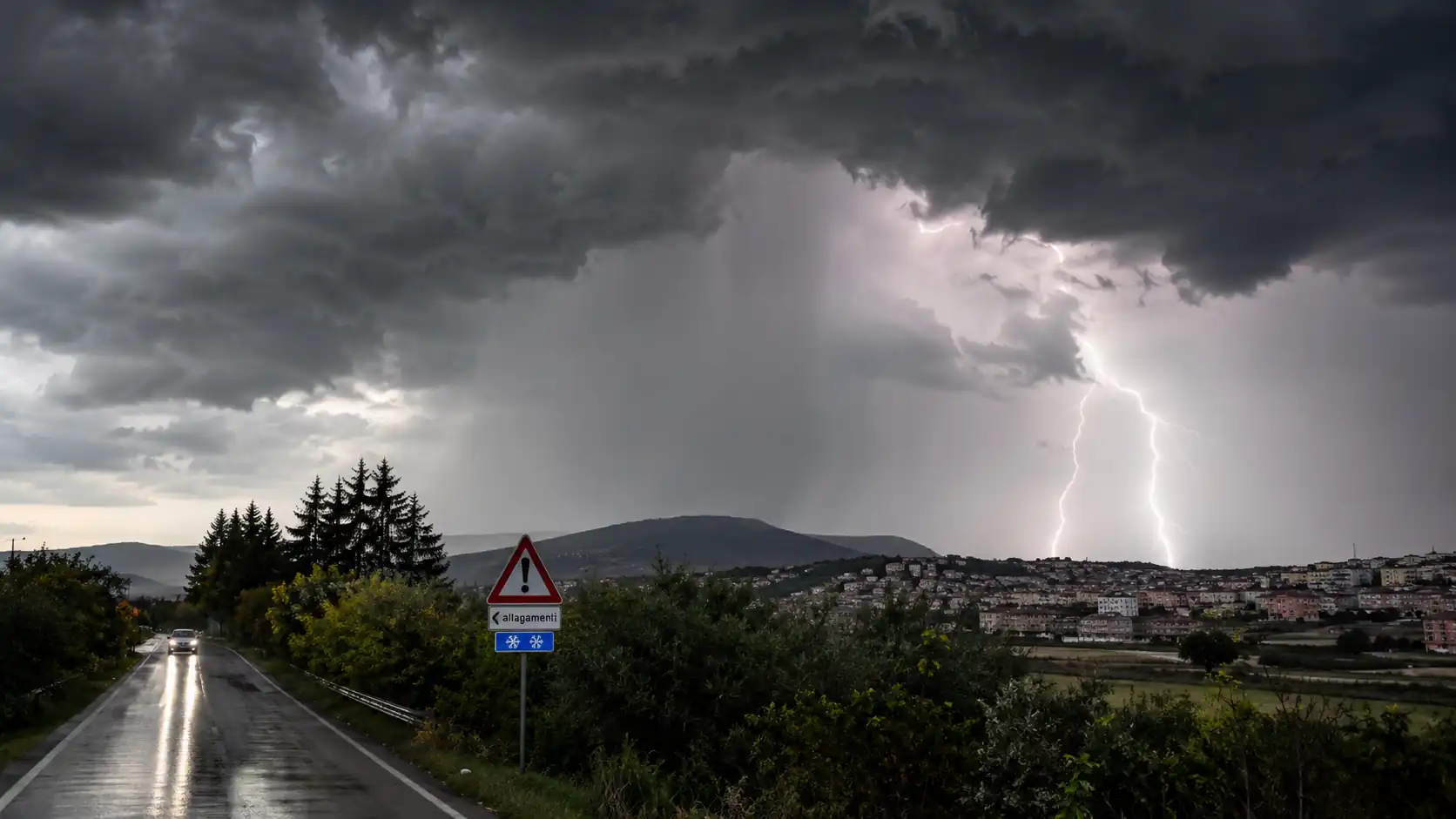 Maltempo, allerta in Molise: attesi nuovi temporali, grandine e forti raffiche di vento