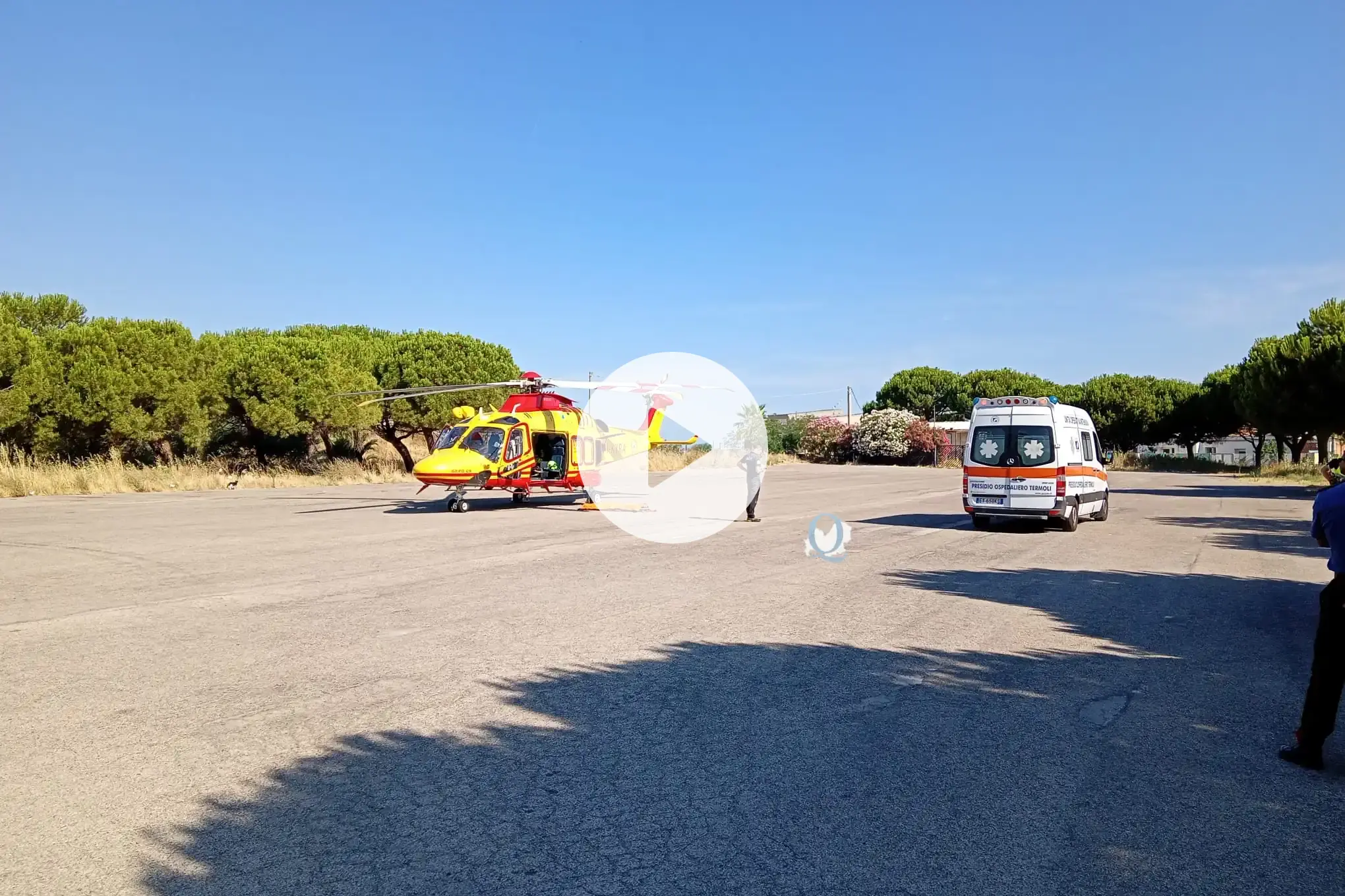 Brutta caduta in bicicletta: 31enne trasferito in elisoccorso al Neuromed